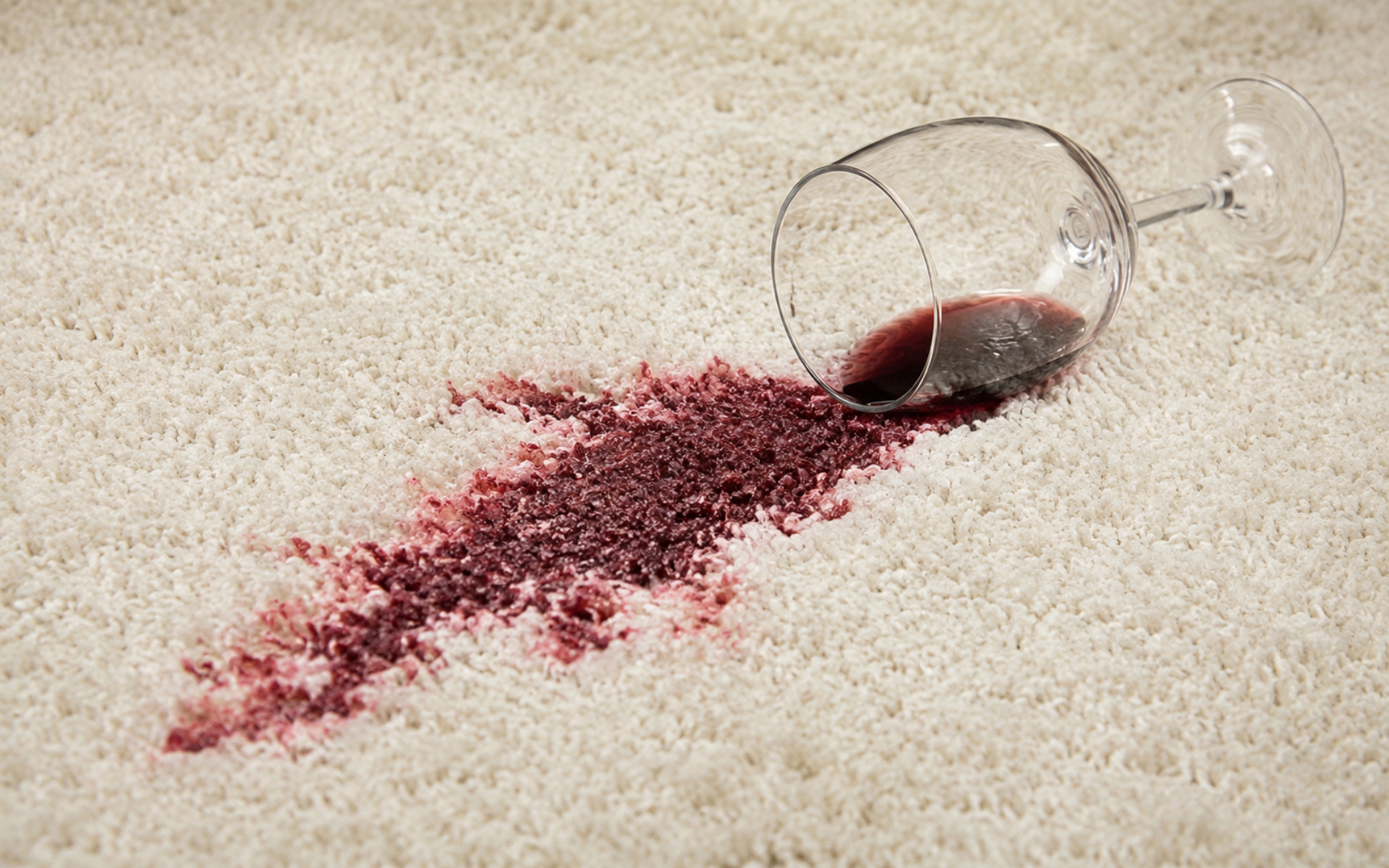 Removing Stains from Carpets - Pflüger KG